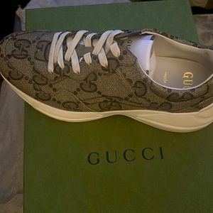 Gucci sneakers